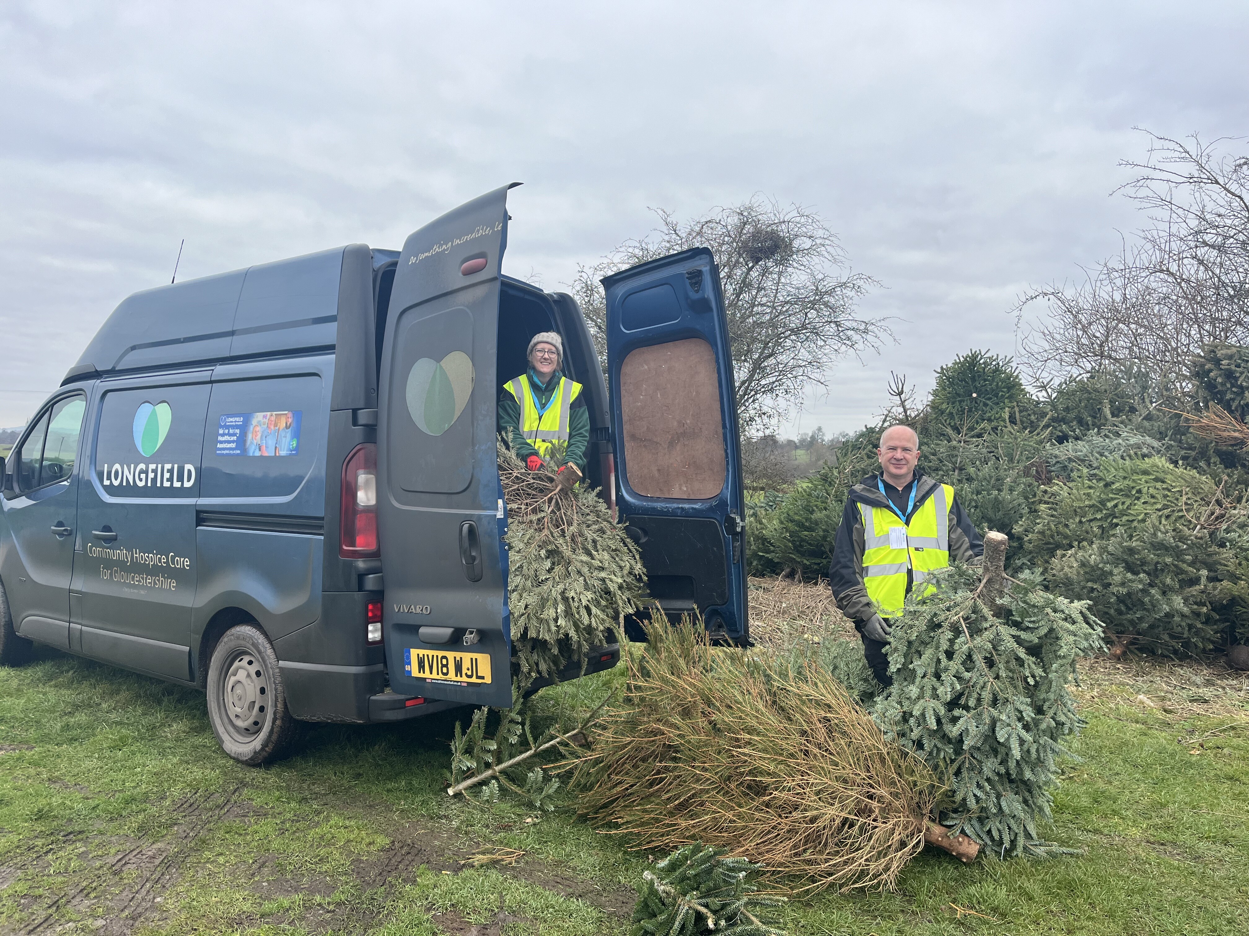 IMG_0542_Clara Browning and James Simpson from the Forestry Commission (1)